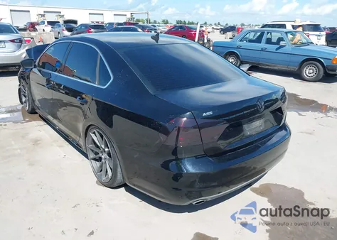2014 Volkswagen Passat 2.5L Se z USA, uszkodzony, nr VIN 1VWBP7A3XEC011211